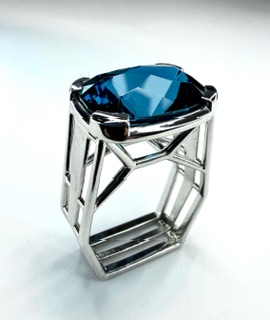 RING 0921 - London Blue Topaz in 18kt Platinum