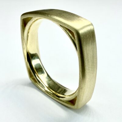 RING 0670 Band - 18k Yellow Gold