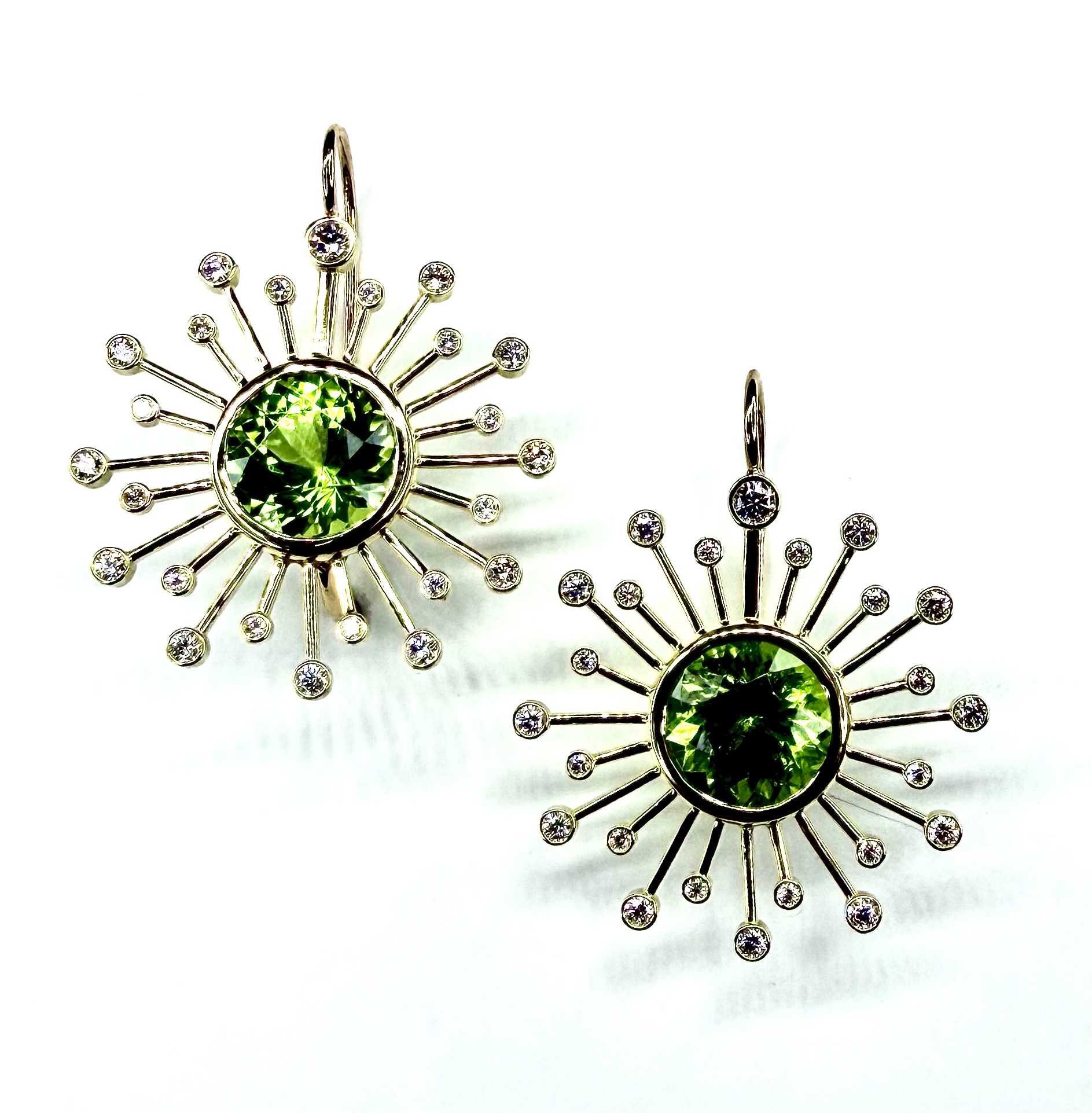 EARRING 956 - Peridots and Diamonds in 18k Yellow Gold
