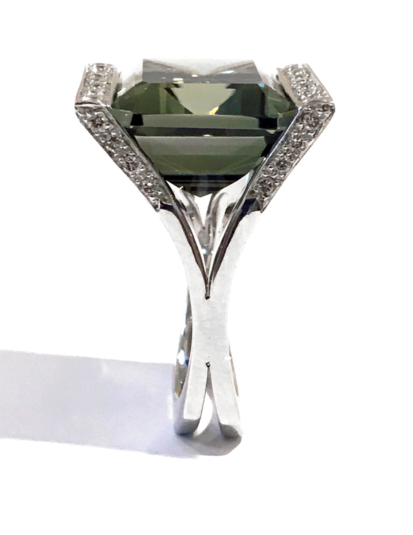 RING 418 - Prasiolite and Diamonds in 18kt White Gold - Michael 