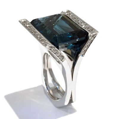RING 0418 - Blue Topaz and Diamonds in 18k White Gold