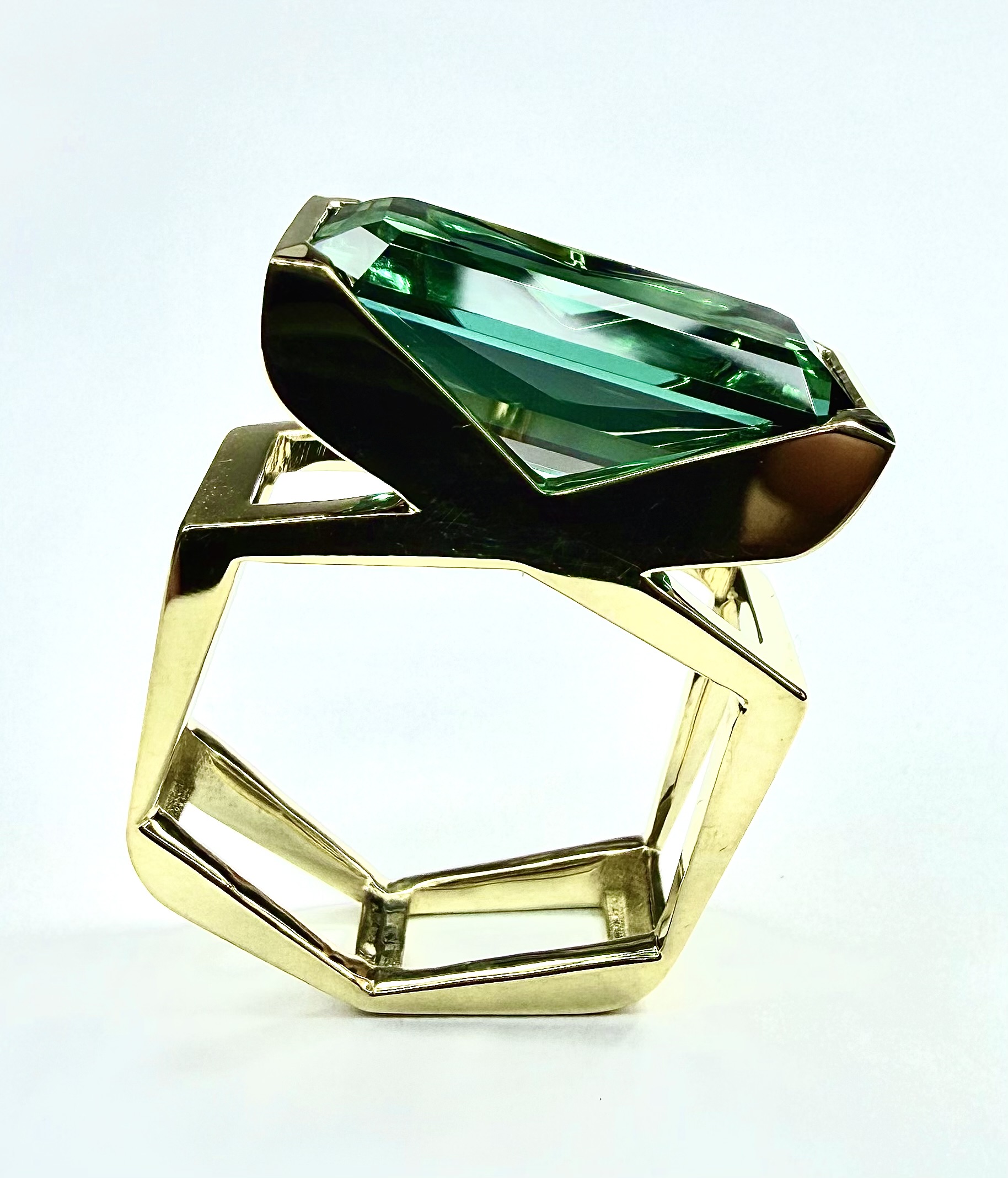 RING 0947 - Blue/Green Tourmaline in 18kt Yellow Gold