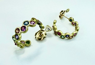 EARRING 507 (HOOP) - Multicolored Sapphires in 18kt Yellow Gold