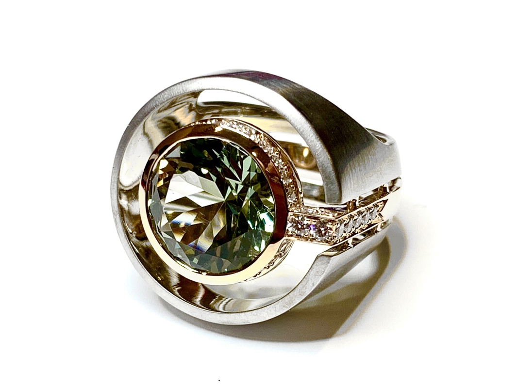 RING A-1039 - Purple Amethyst and Diamonds in 18k Yellow and White Gold - Image 8