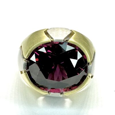 RING A-1070 - Garnet in 18k Yellow and Platinum