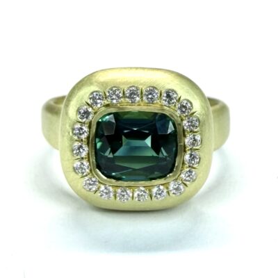 RING A-1091 - Green Tourmaline and Diamonds in 18k Yellow Gold
