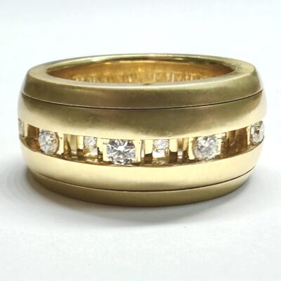 RING 0597 (Large)– Diamonds in 18k Yellow (Spinner)