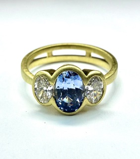 RING A-1118 - Blue Sapphire and Diamonds in 18k Yellow Gold