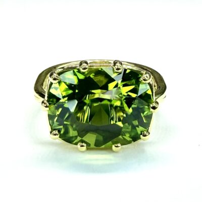 RING A-1119 - Peridot in 18k Yellow Gold