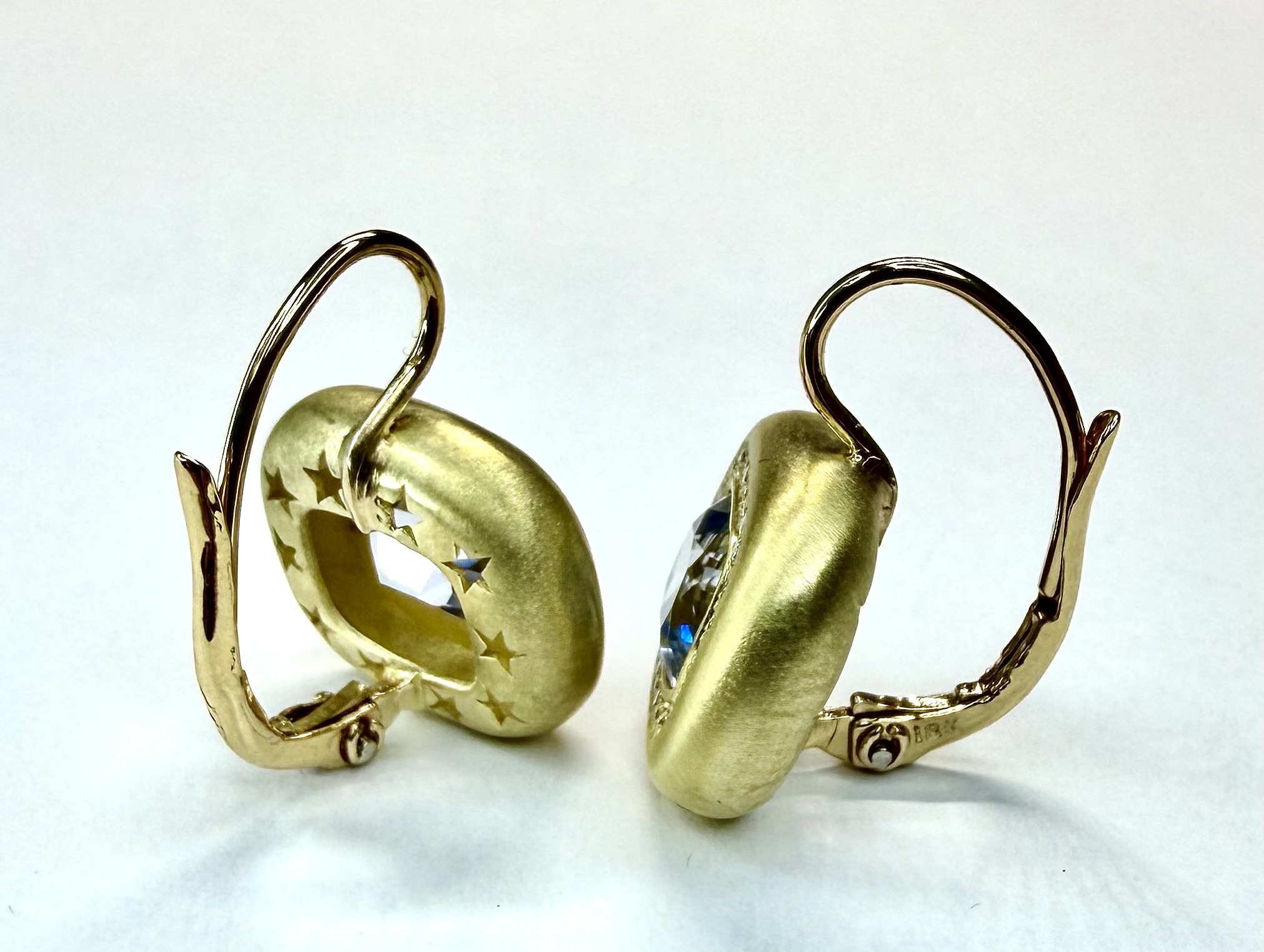 EARRING A-1115 -Blue Sapphires and Diamonds in 18k Yellow Gold - Image 2