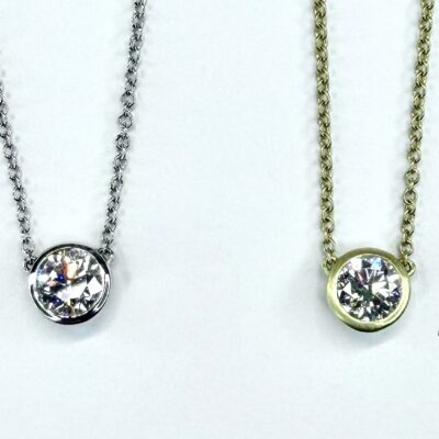 PENDANT 1075 - Diamond in 18K Yellow or White Gold