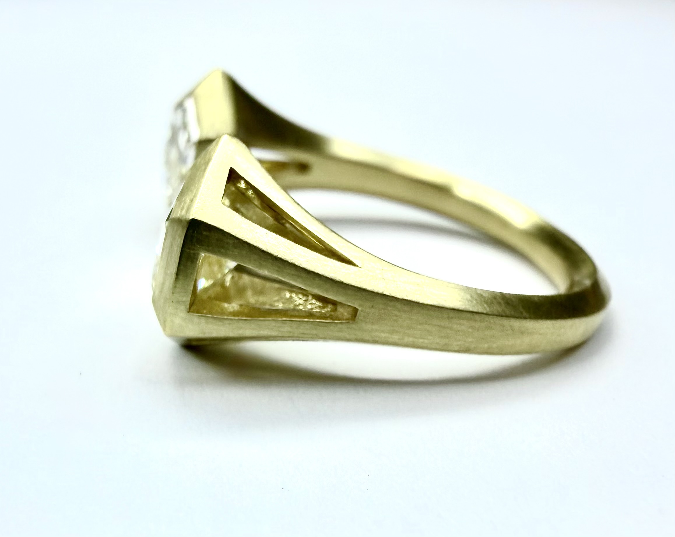 RING A-1135 - Hexagon Diamonds in 18K Yellow Gold - Image 3