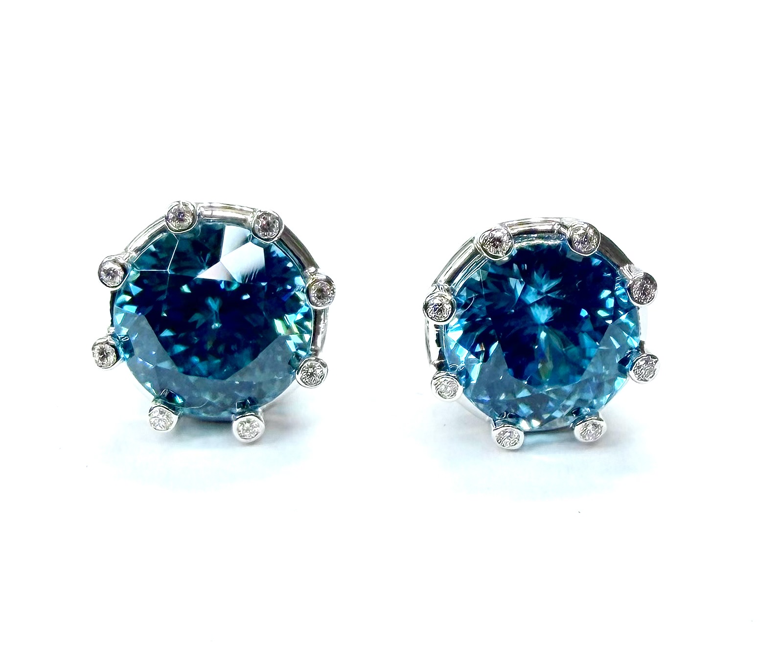 EARRING 723 - Blue Zircons and Diamonds in 18K White Gold