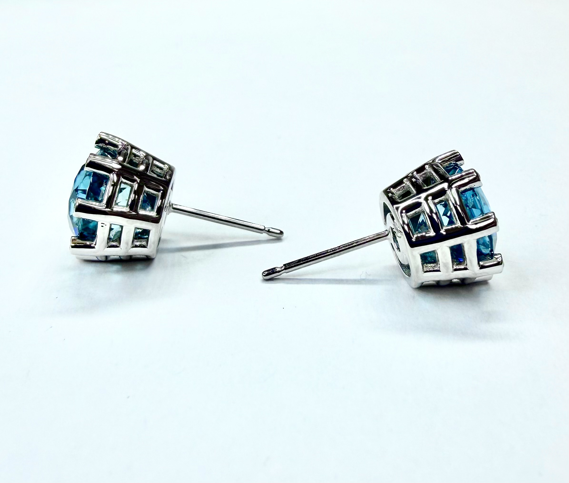 EARRING 723 - Blue Zircons and Diamonds in 18K White Gold - Image 3