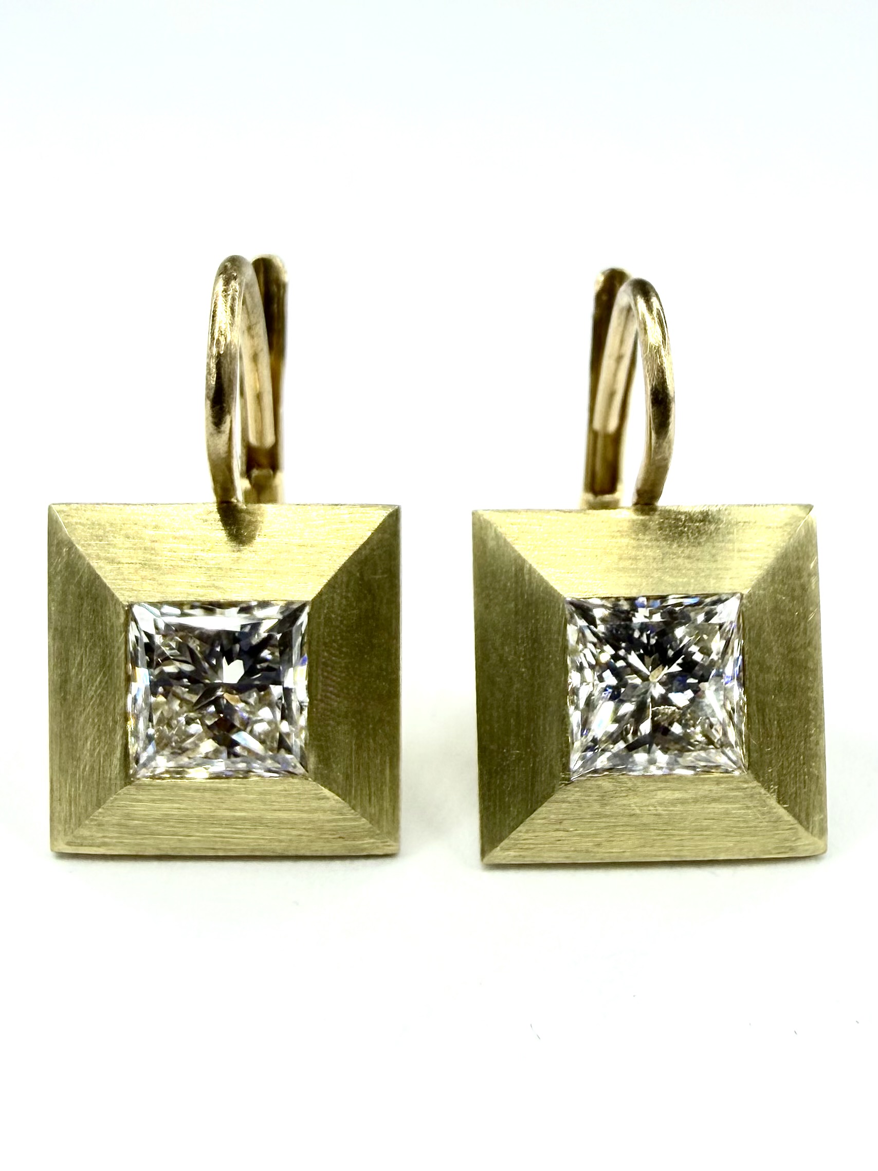 EARRING A-1115 - Princess Cut Diamonds in 18K Yellow Gold