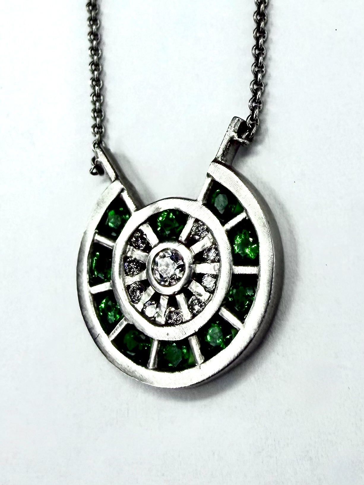 PENDANT 0751 - Tsavorite Garnet and Diamonds in 18K White Gold (w/chain) - Image 2