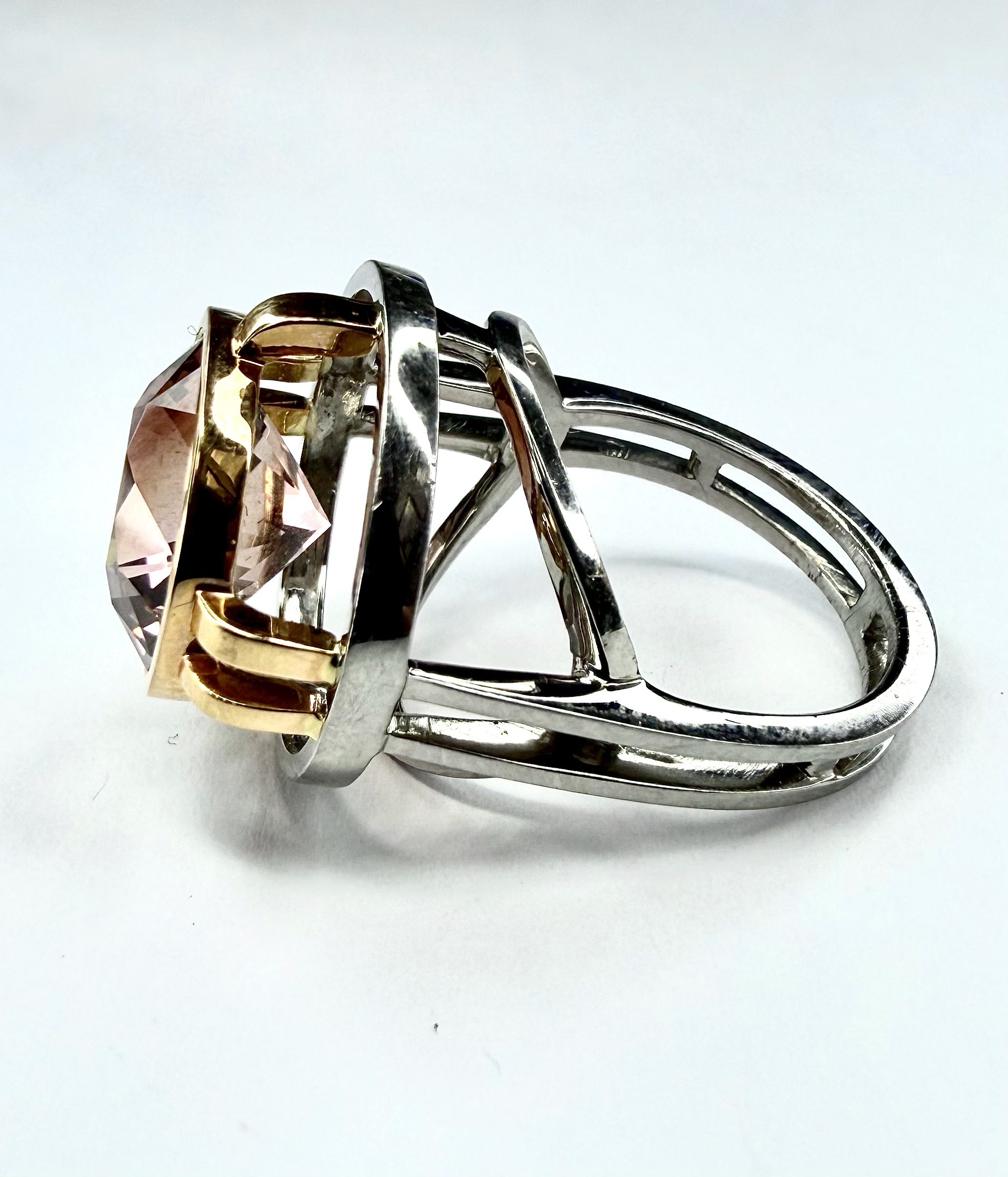 RING 0664 - Pink Tourmaline in 18K Rose and White Gold - Image 2