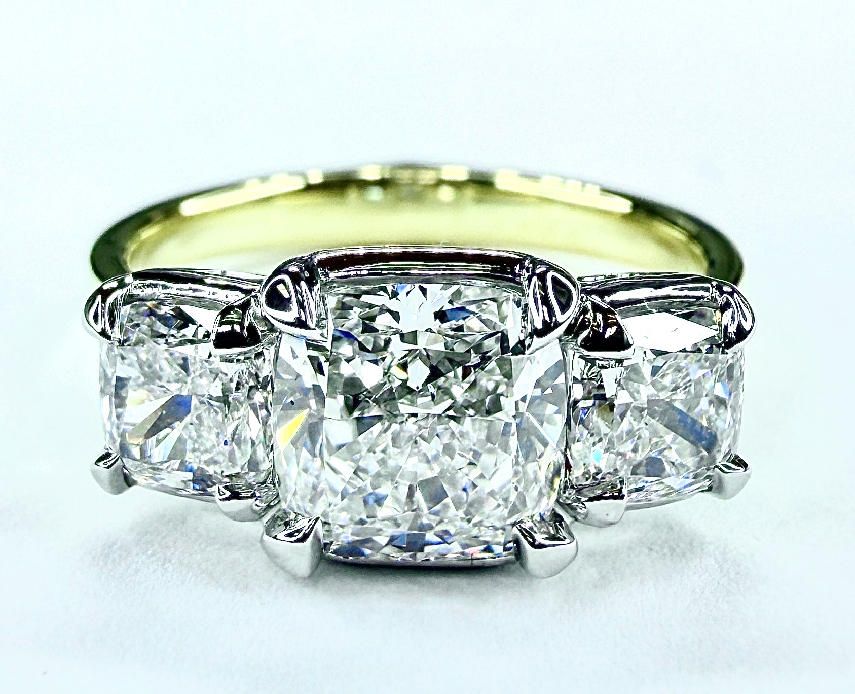 CUSTOM ENGAGEMENT RING - 001