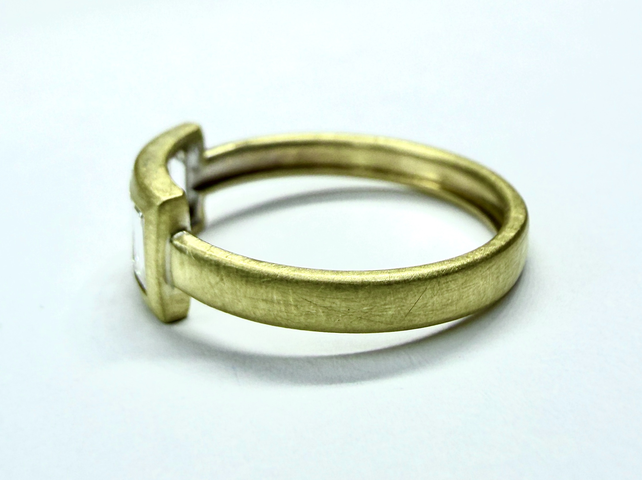 RING A-1147 - Diamonds in 18k Yellow Gold - Image 2